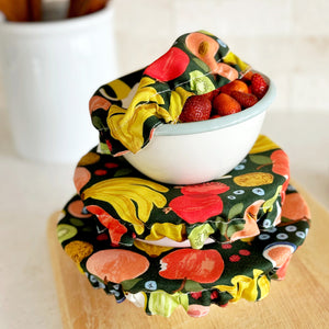 Mixed Fruit in Hunter Green Reusable Bowl Covers